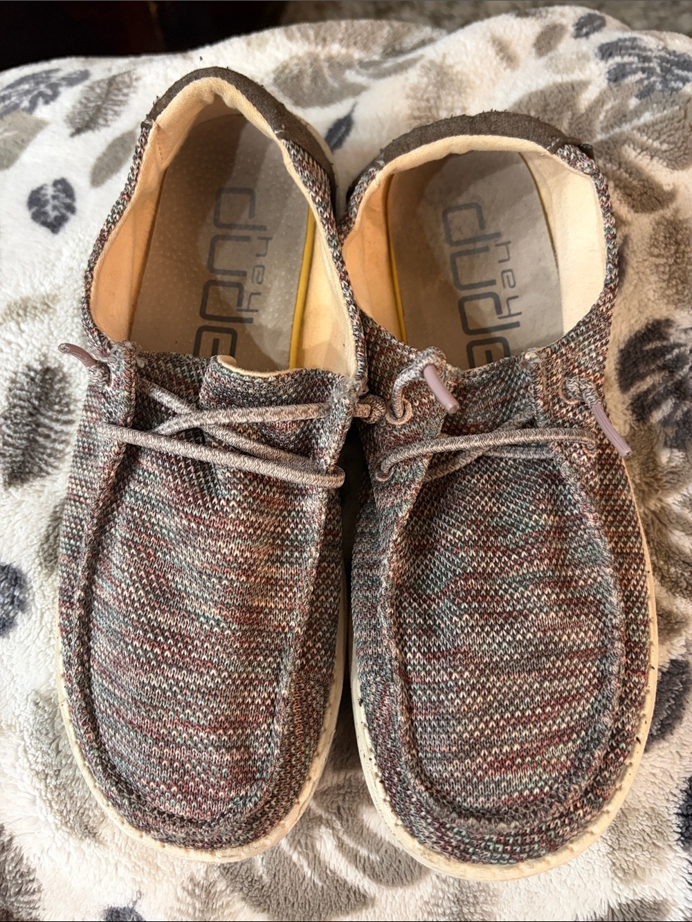 Hey Dude Wendy Sox Antique Rose Color Slip Ons